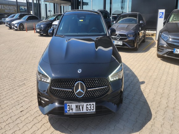 Mercedes-Benz CLA 200 FL AMG