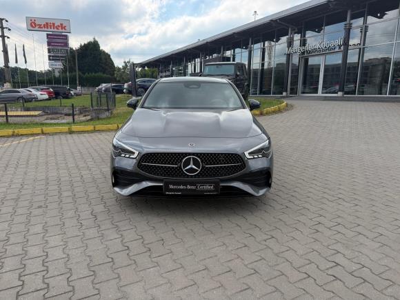 Mercedes-Benz CLA 200 FL AMG