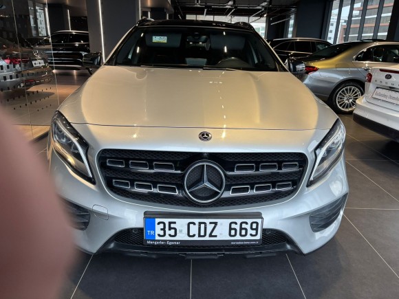 Mercedes-Benz GLA 180D FL AMG