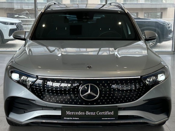 Mercedes-Benz EQB 250+ AMG+