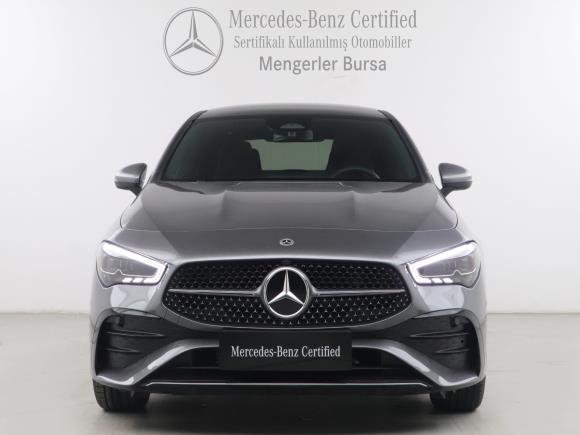 Mercedes-Benz CLA 200 FL AMG