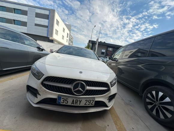 Mercedes-Benz A-Serisi Sedan 200 AMG