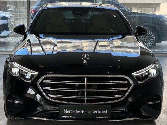Mercedes-Benz E-Serisi Sedan 220 D 4 MATIC EXCLUSIVE