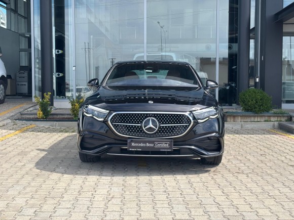 Mercedes-Benz E-Serisi Sedan 220 D 4 MATIC AMG
