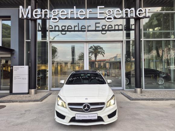 Mercedes-Benz CLA 180 D AMG