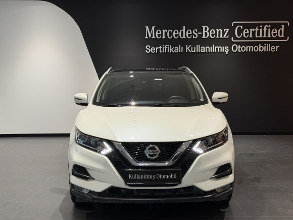 Nissan Qashqai 1.3 DIG-T SKYPACK