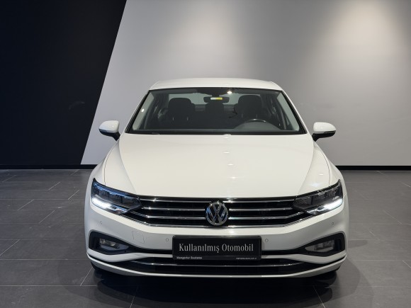Volkswagen Passat 1.5 TSI Business DSG