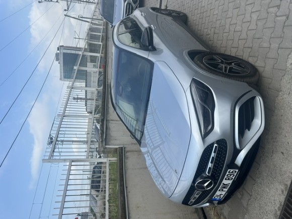Mercedes-Benz GLA 200 AMG