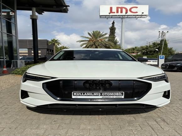 Audi Q7 QUATTTRO AİRMATİC CAM TAVAN