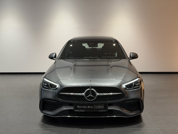 Mercedes-Benz C-Serisi Sedan 200 4MATIC AMG